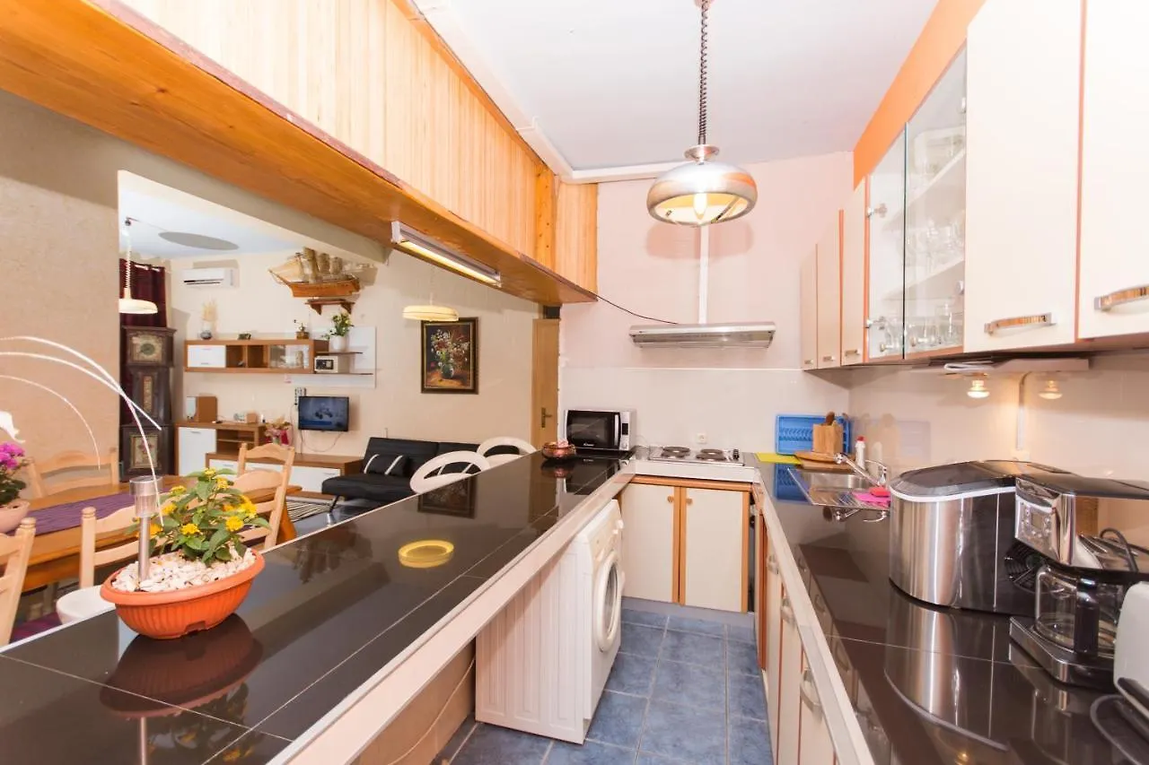 Family Friendly Apartments With A Swimming Pool Okrug Gornji, Ciovo - 16893 Trogir