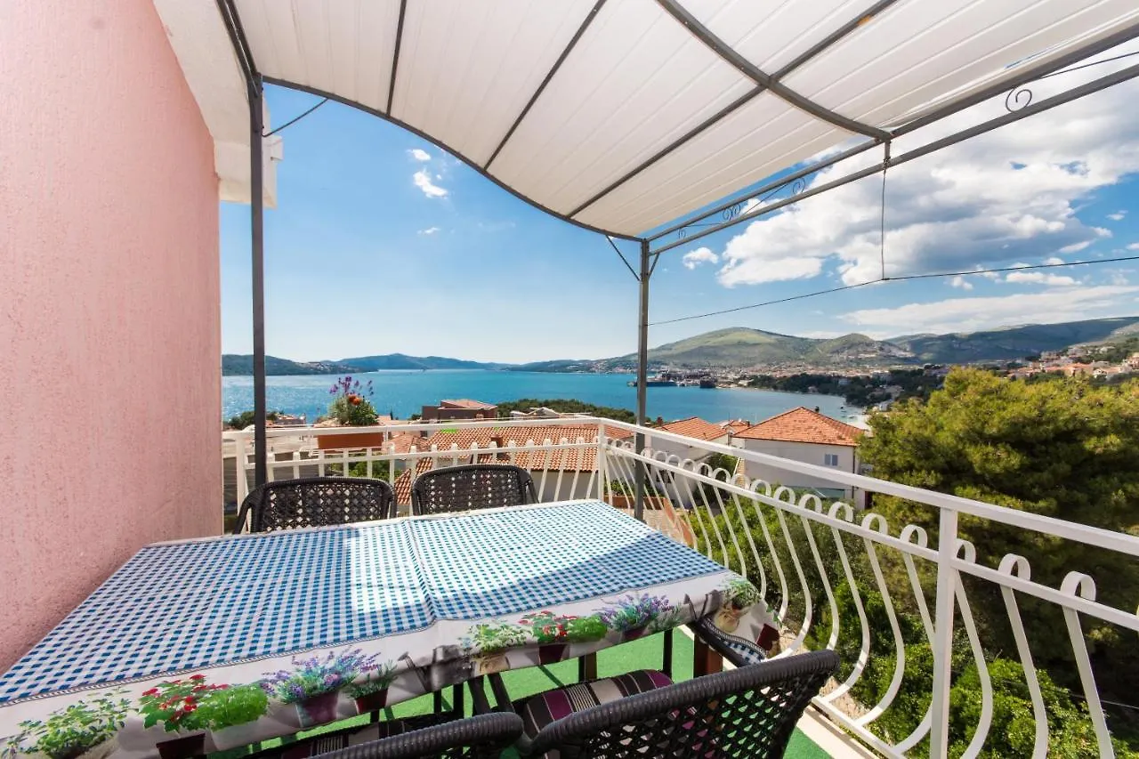 Family Friendly Apartments With A Swimming Pool Okrug Gornji, Ciovo - 16893 Trogir Croatia