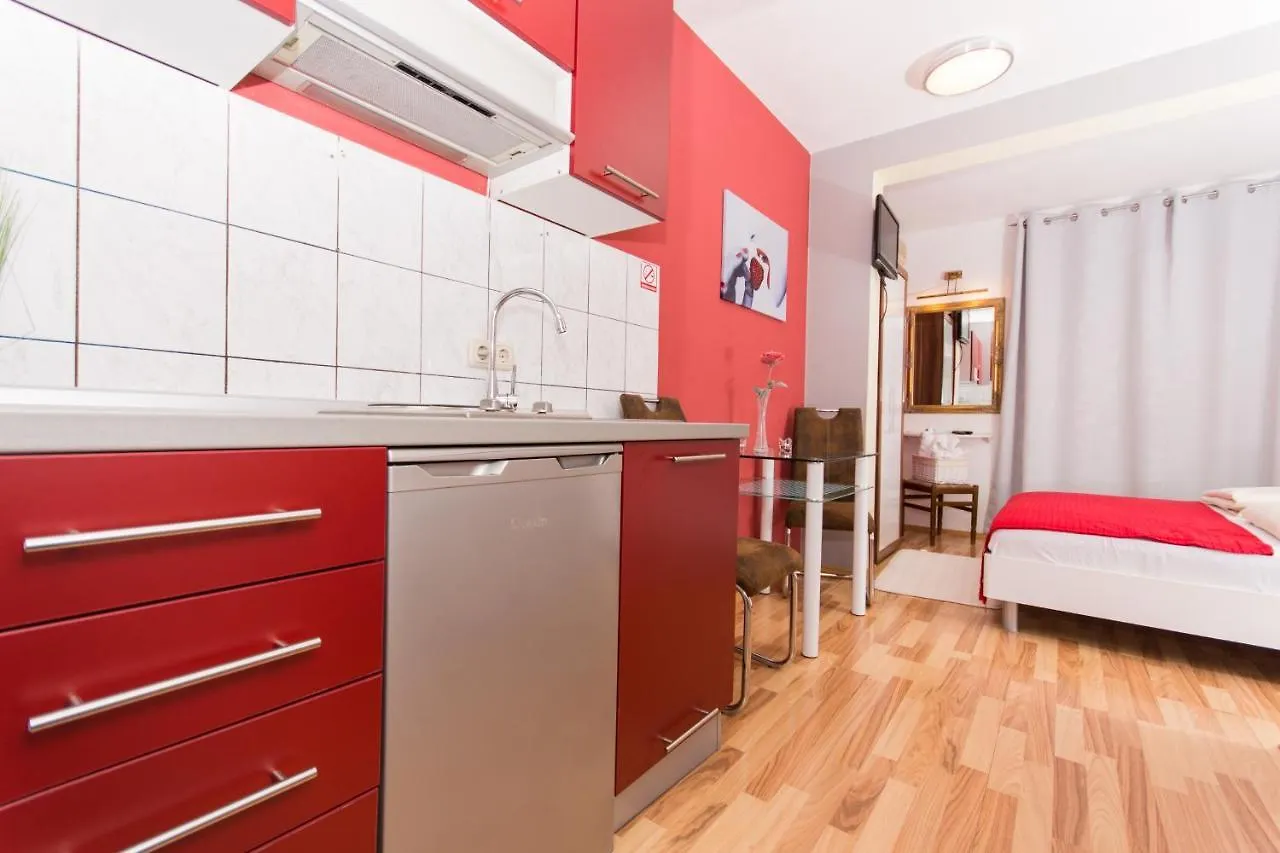 Family Friendly Apartments With A Swimming Pool Okrug Gornji, Ciovo - 16893 Trogir