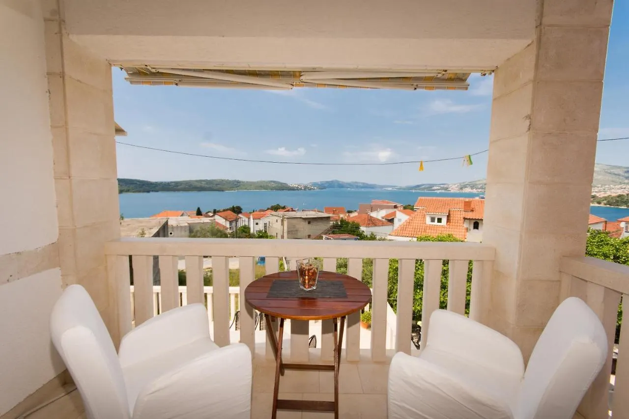 Family Friendly Apartments With A Swimming Pool Okrug Gornji, Ciovo - 16893 Trogir Croatia