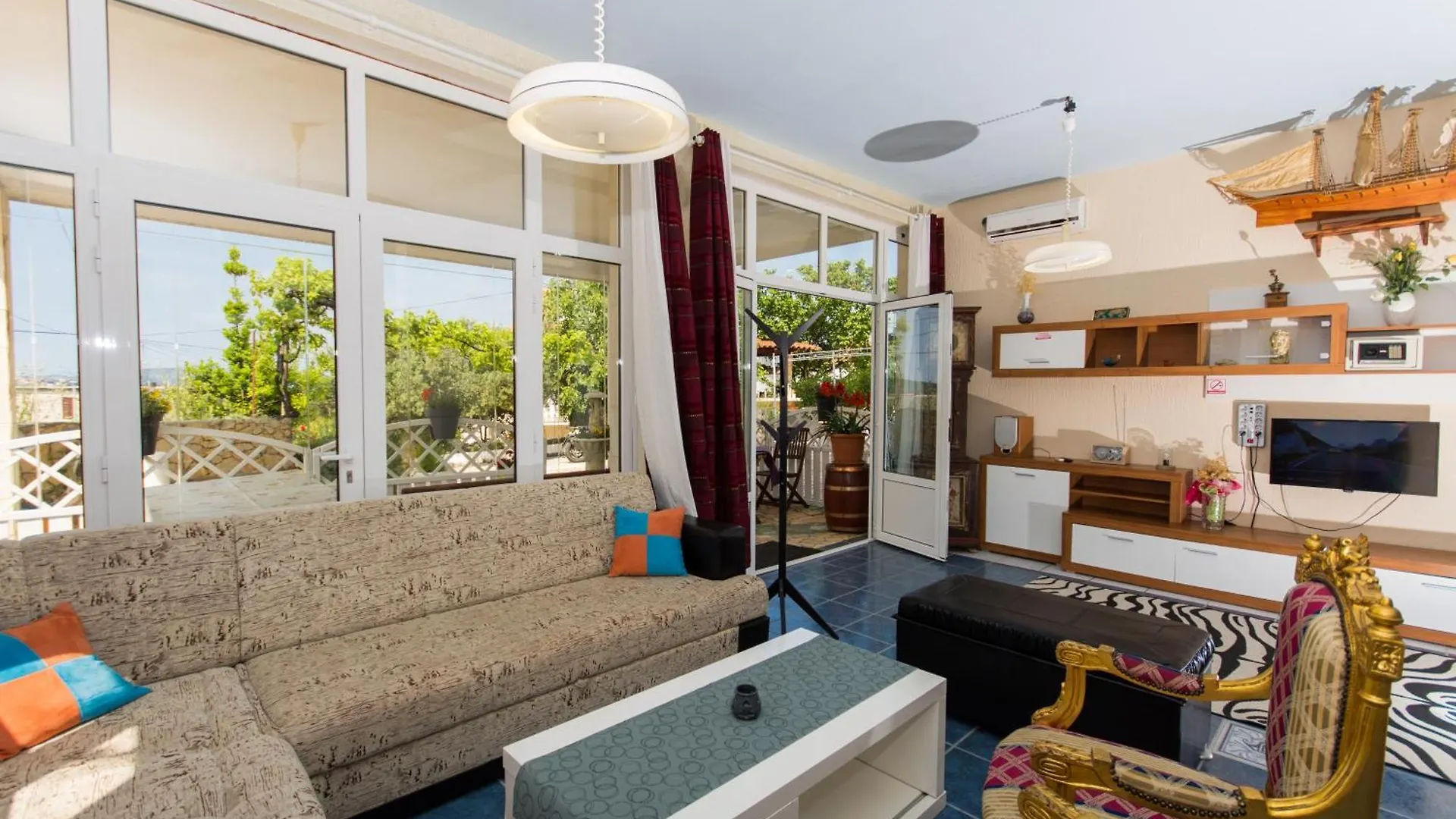 Family Friendly Apartments With A Swimming Pool Okrug Gornji, Ciovo - 16893 Trogir 0*,  Croatia