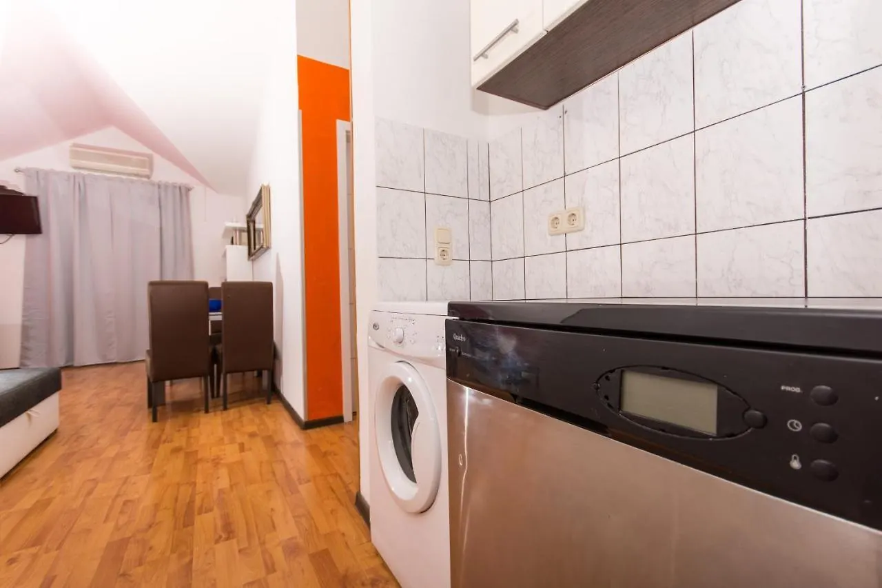 Family Friendly Apartments With A Swimming Pool Okrug Gornji, Ciovo - 16893 Trogir Croatia