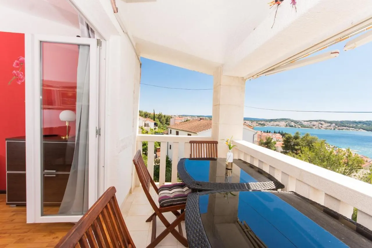 Family Friendly Apartments With A Swimming Pool Okrug Gornji, Ciovo - 16893 Trogir Croatia