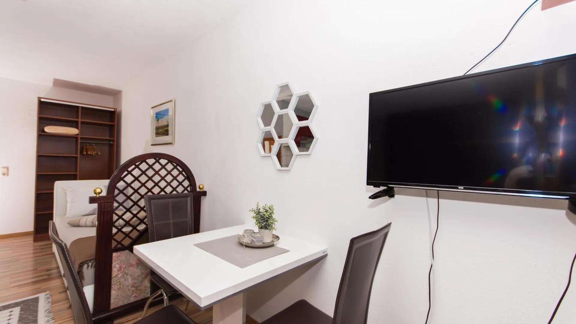 Family Friendly Apartments With A Swimming Pool Okrug Gornji, Ciovo - 16893 Trogir