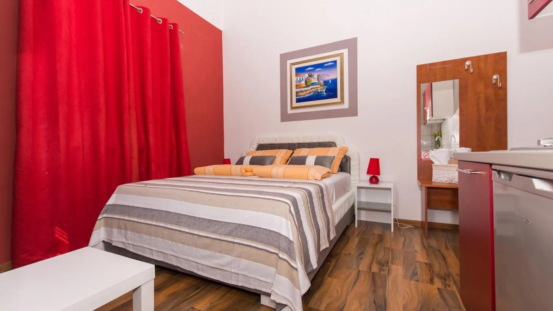 Family Friendly Apartments With A Swimming Pool Okrug Gornji, Ciovo - 16893 Trogir Croatia